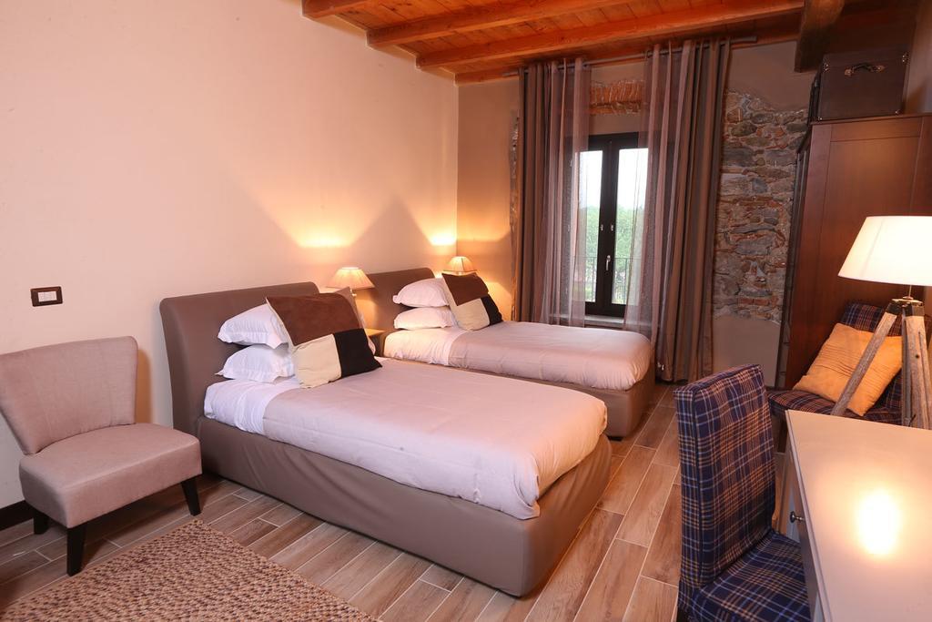 Equirelais Hotel Lomnago Room photo