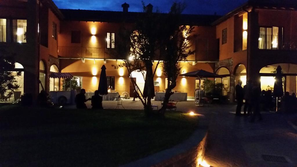 Equirelais Hotel Lomnago Exterior photo