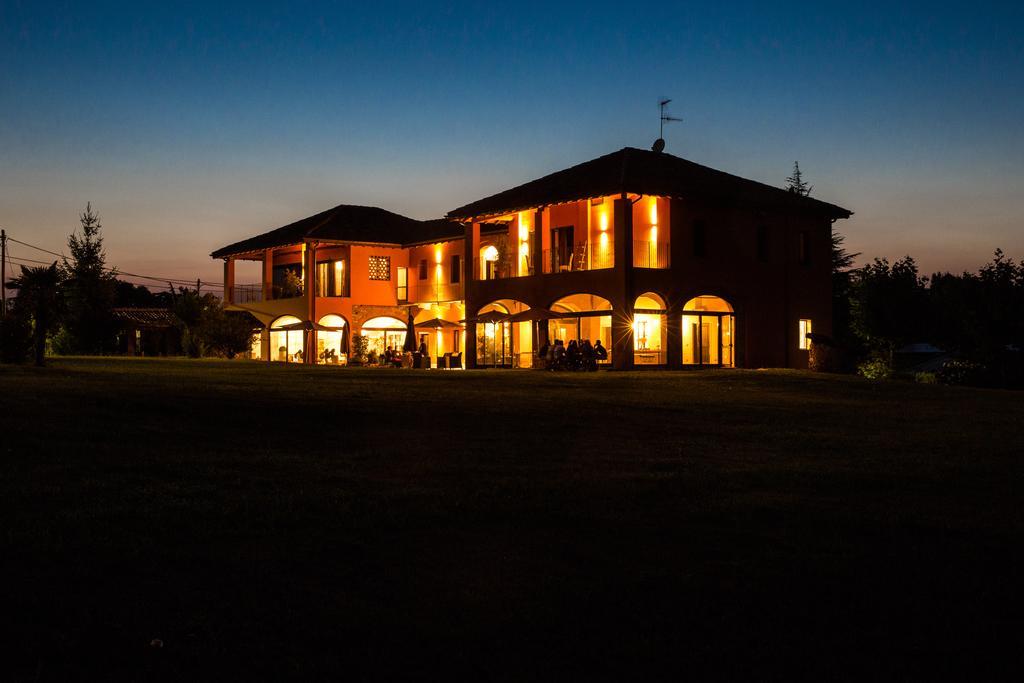 Equirelais Hotel Lomnago Exterior photo