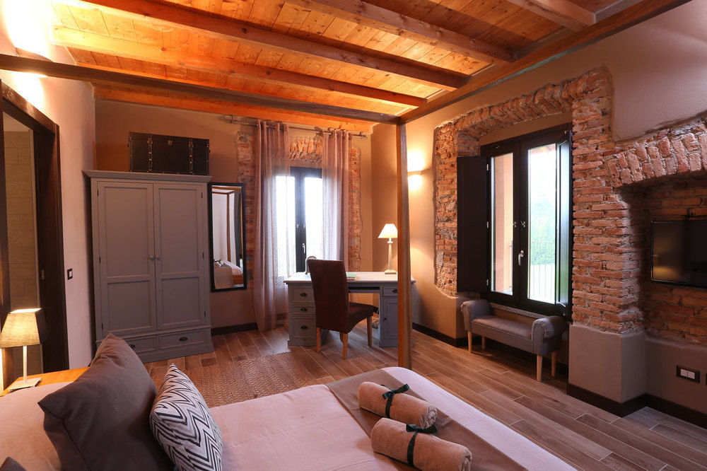 Equirelais Hotel Lomnago Exterior photo